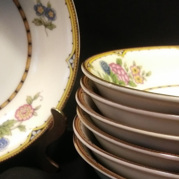 7 Vintage Noritake Dessert Bowls in Elysian 10in Gold Trim - Picture 6 of 16